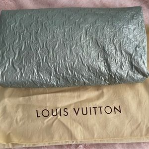 Louis Vuitton Limelight Clutch